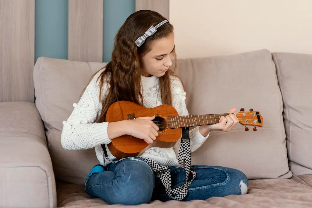 Curso de ukelele para niños, jóvenes y adultos en Bogotá. - Clases de ukelele para niños, jóvenes y adultos en Bogotá.
